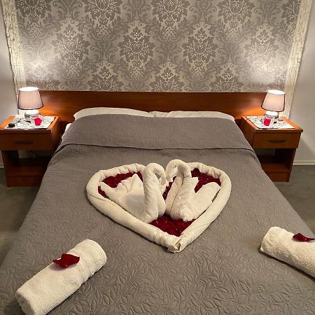 Restauracja Hotel Kassandra Września Kültér fotó