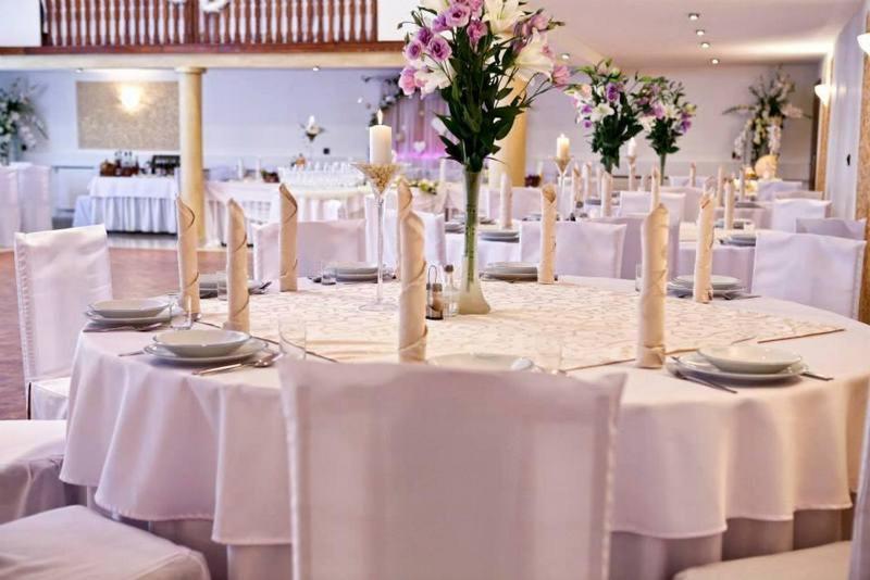 Restauracja Hotel Kassandra Września Kültér fotó