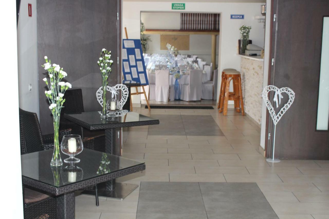 Restauracja Hotel Kassandra Września Kültér fotó