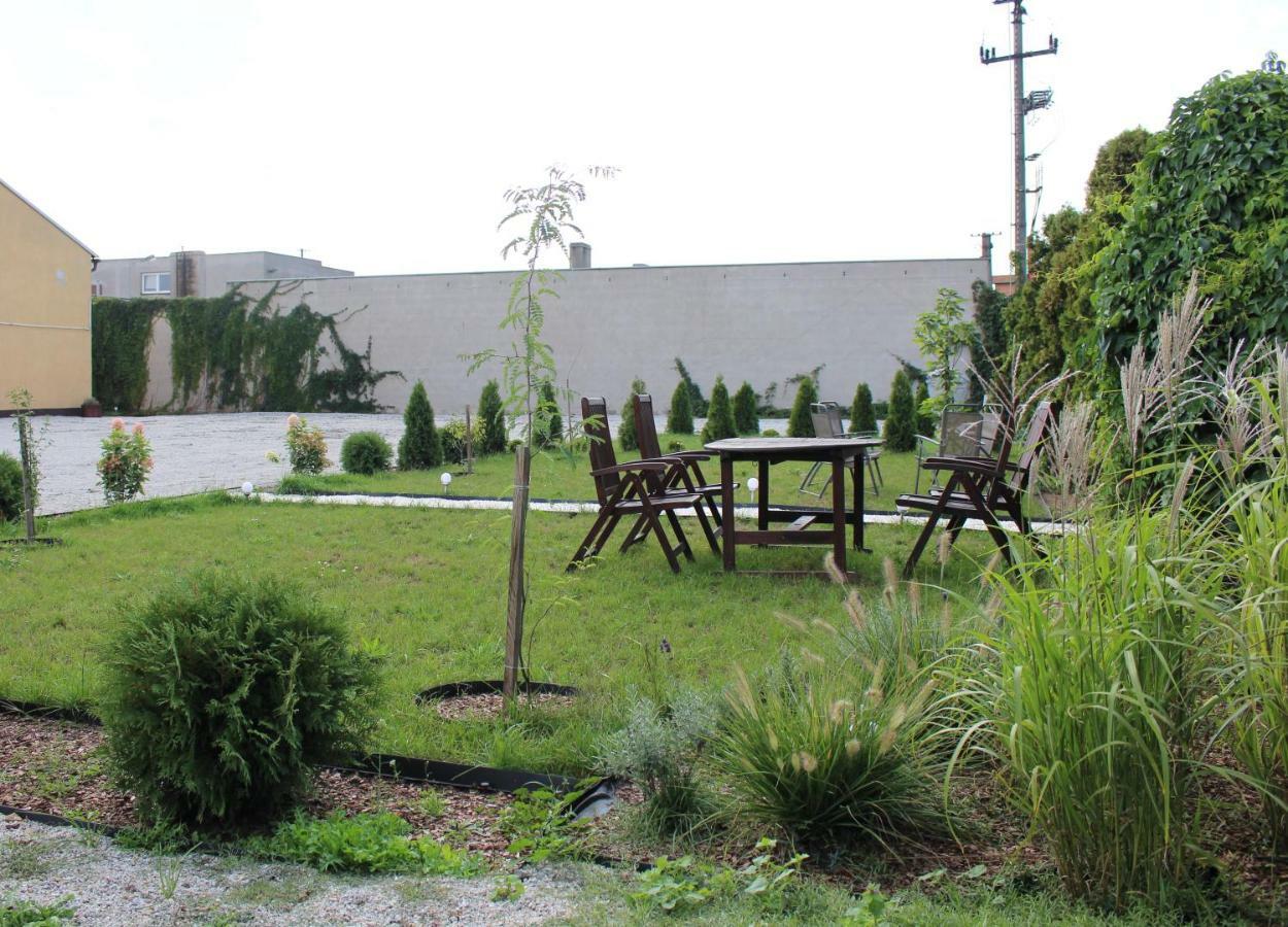 Restauracja Hotel Kassandra Września Kültér fotó