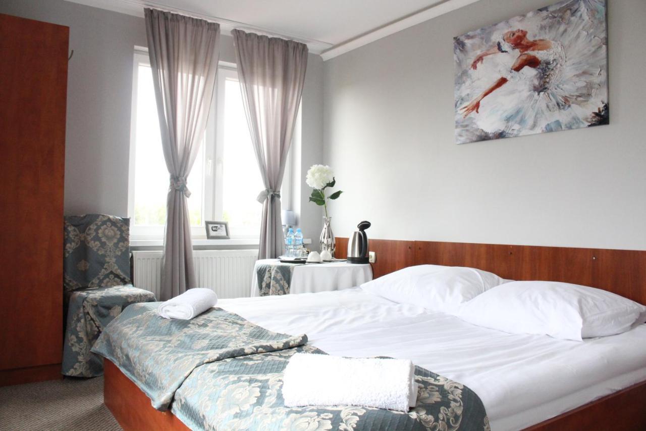 Restauracja Hotel Kassandra Września Kültér fotó